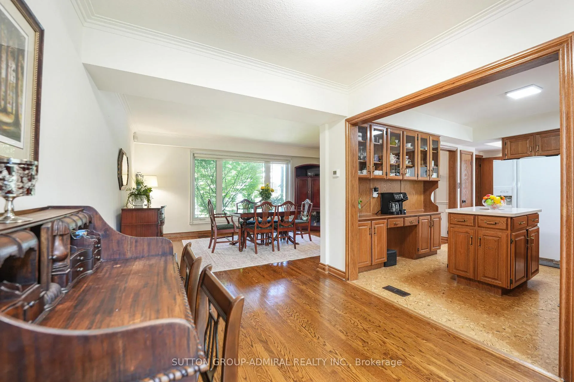 Photo 13 of 41 Hamptonbrook Drive, Etobicoke, Willowridge-Martingrove-Richview — HOMEH