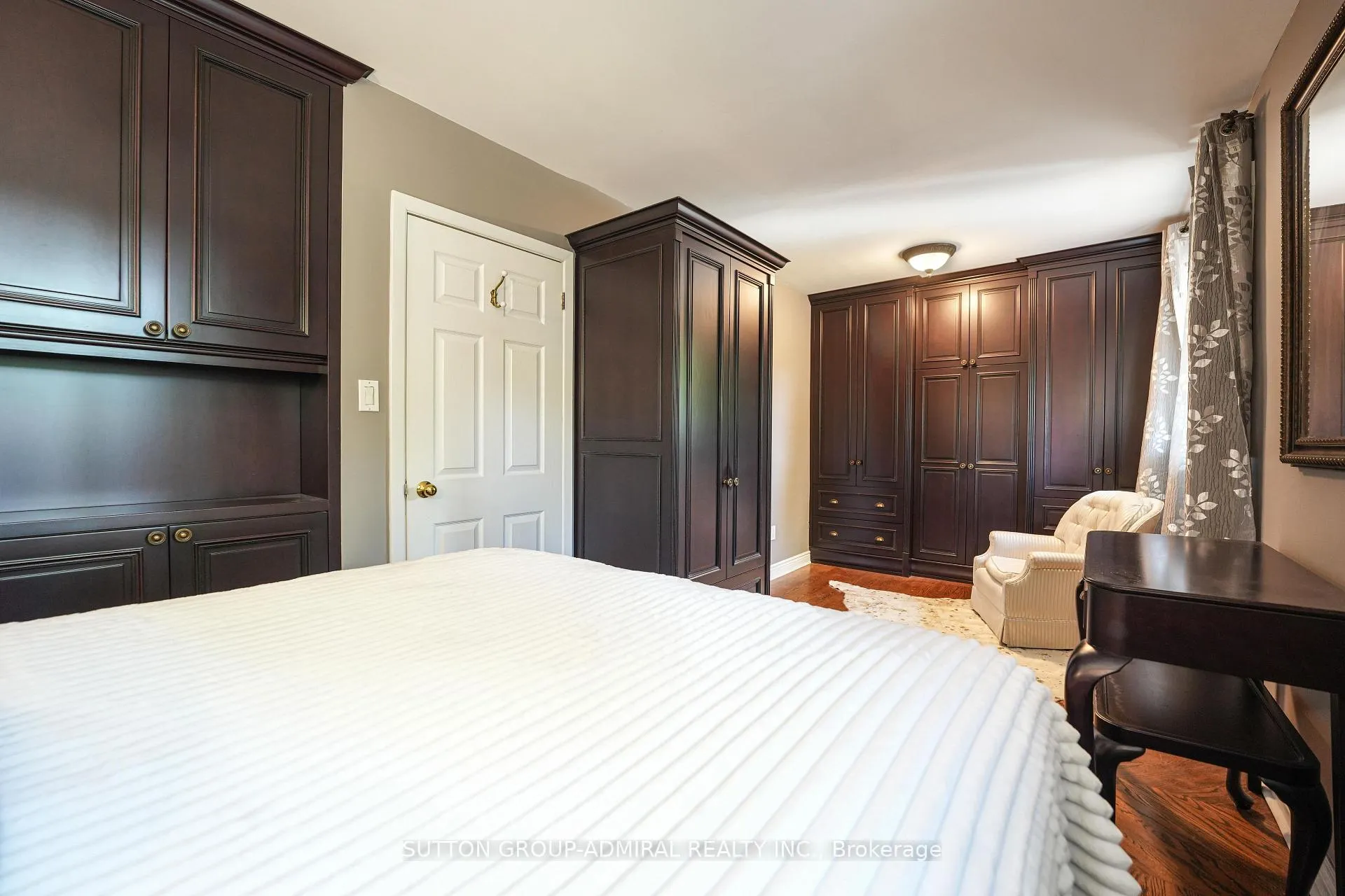 Photo 20 of 41 Hamptonbrook Drive, Etobicoke, Willowridge-Martingrove-Richview — HOMEH