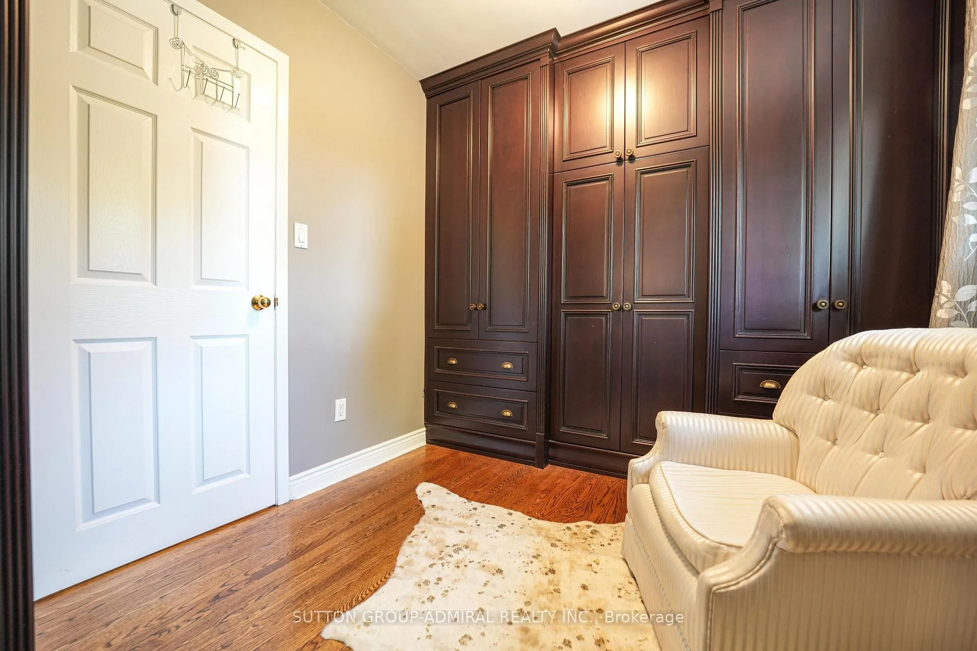 Photo 23 of 41 Hamptonbrook Drive, Etobicoke, Willowridge-Martingrove-Richview — HOMEH