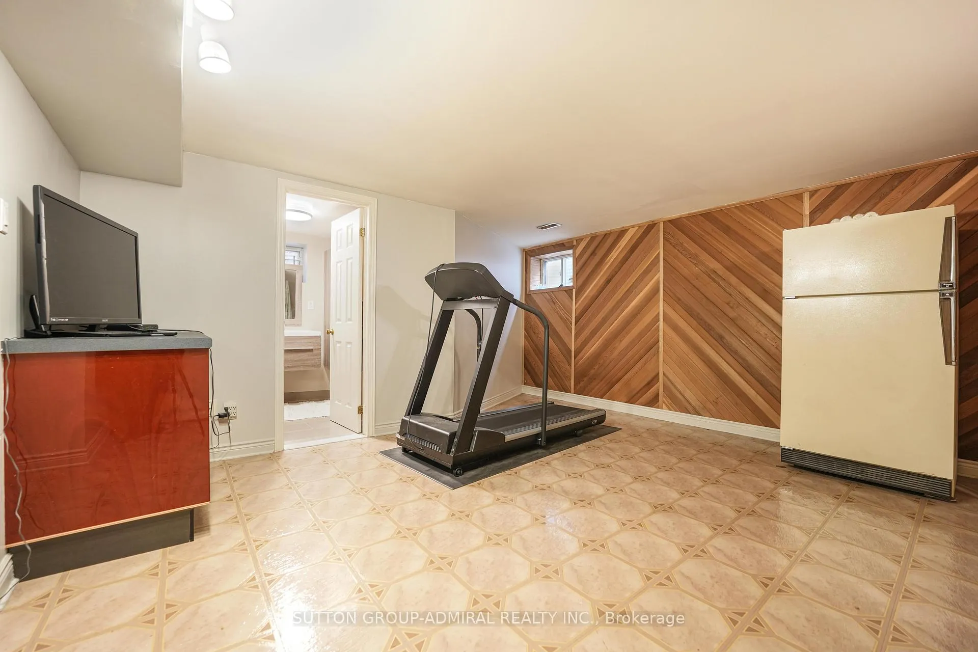 Photo 29 of 41 Hamptonbrook Drive, Etobicoke, Willowridge-Martingrove-Richview — HOMEH