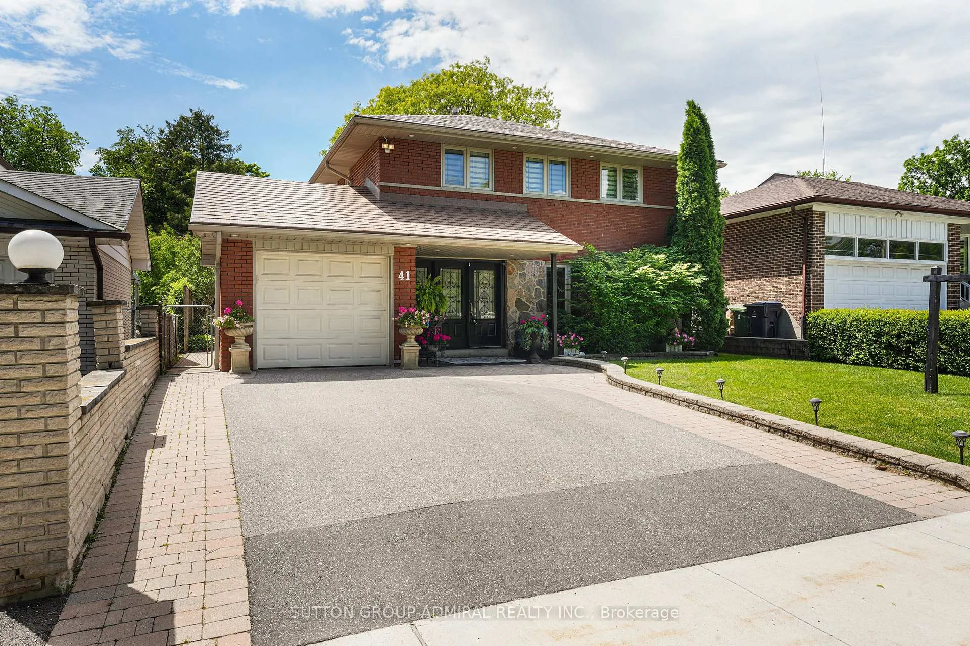 Photo 33 of 41 Hamptonbrook Drive, Etobicoke, Willowridge-Martingrove-Richview — HOMEH