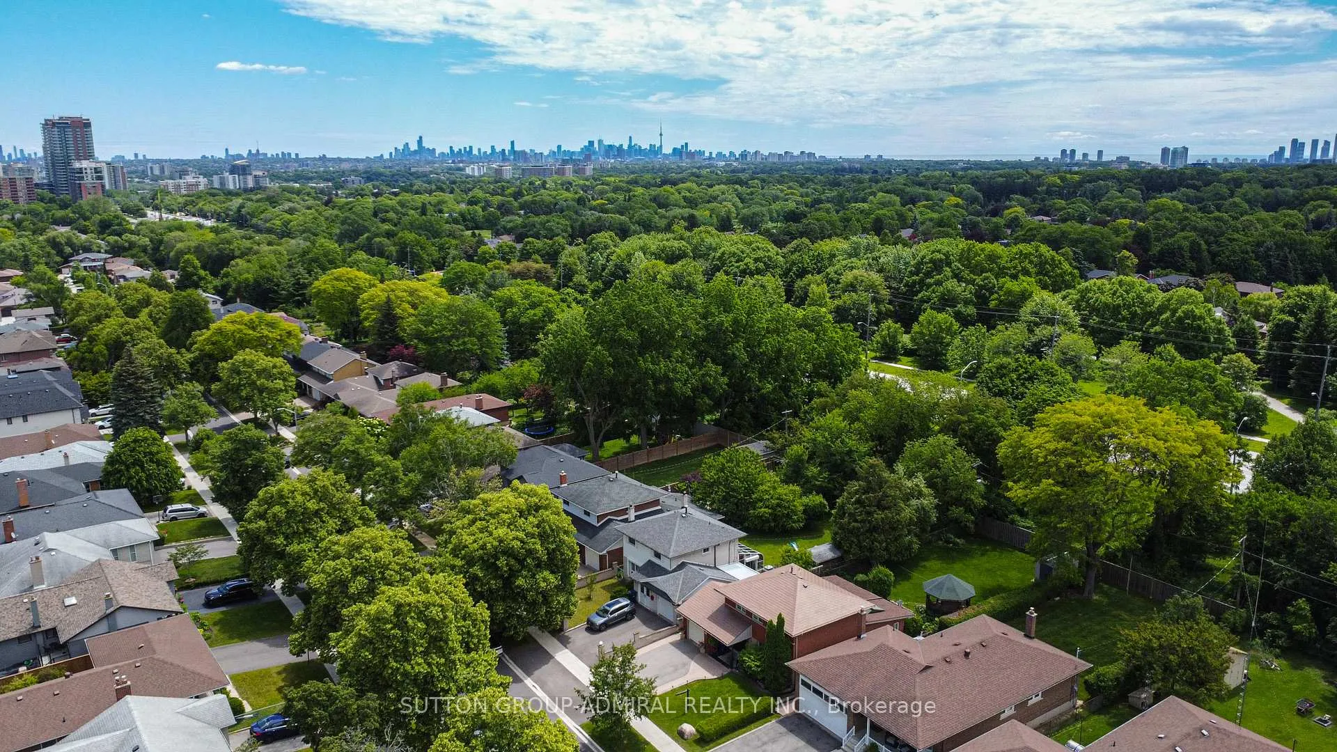 Photo 36 of 41 Hamptonbrook Drive, Etobicoke, Willowridge-Martingrove-Richview — HOMEH
