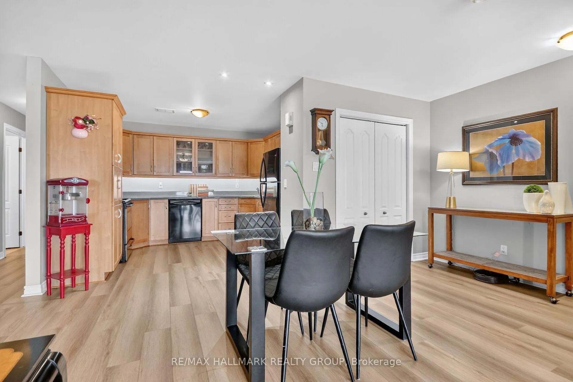 Photo 14 of Unit 7, 410 King Street E, Prescott, Prescott — HOMEH