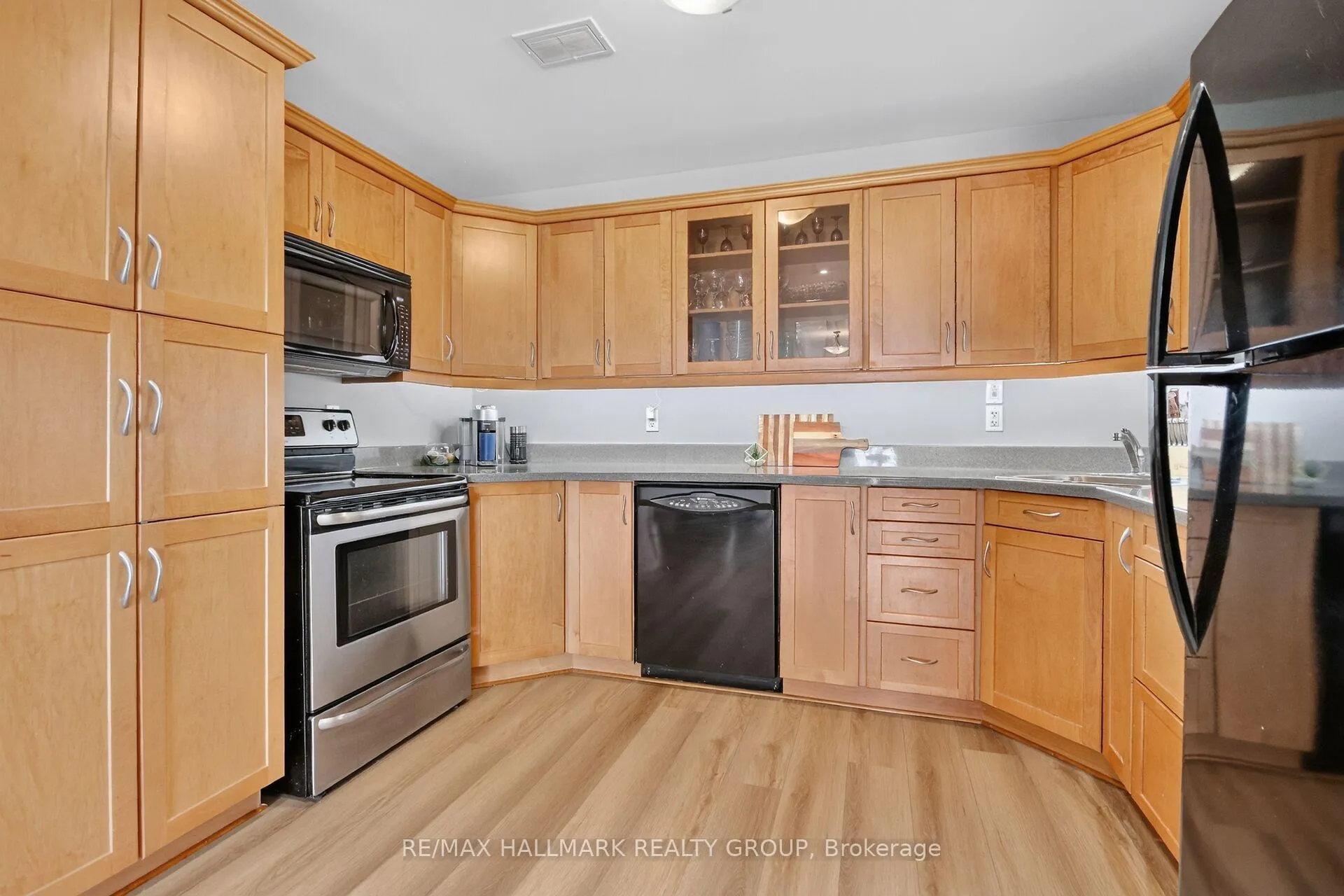 Photo 16 of Unit 7, 410 King Street E, Prescott, Prescott — HOMEH