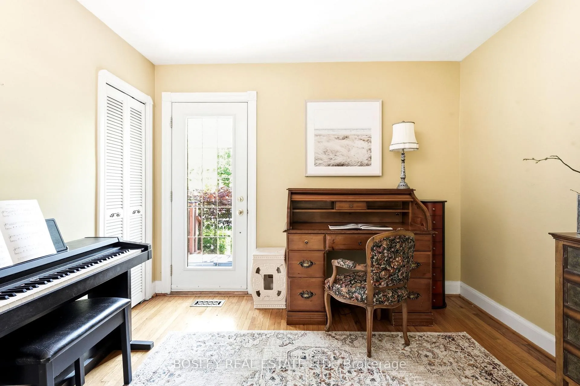 Photo 13 of 121 Presley Avenue, Scarborough, Clairlea-Birchmount — HOMEH