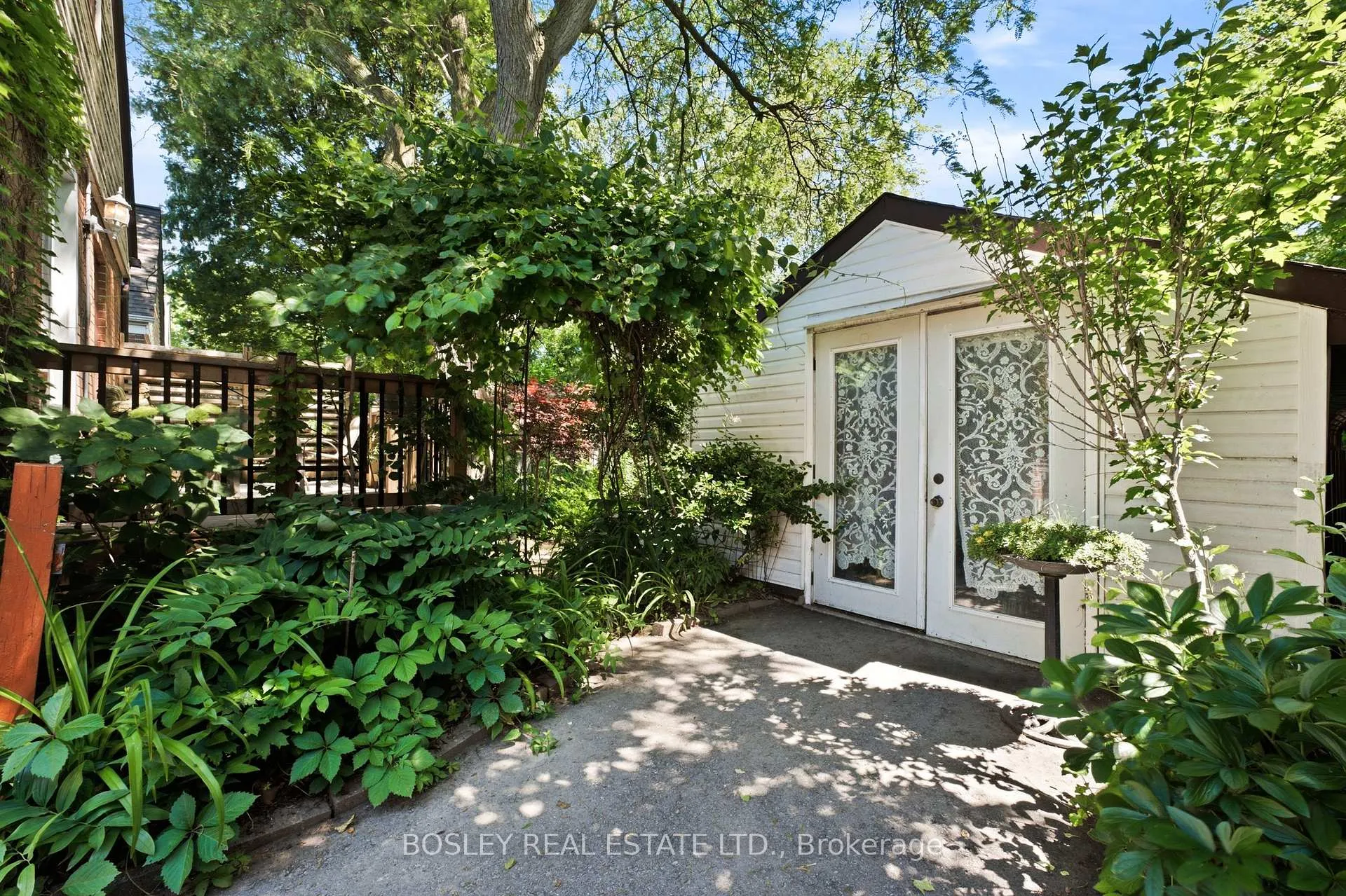 Photo 31 of 121 Presley Avenue, Scarborough, Clairlea-Birchmount — HOMEH