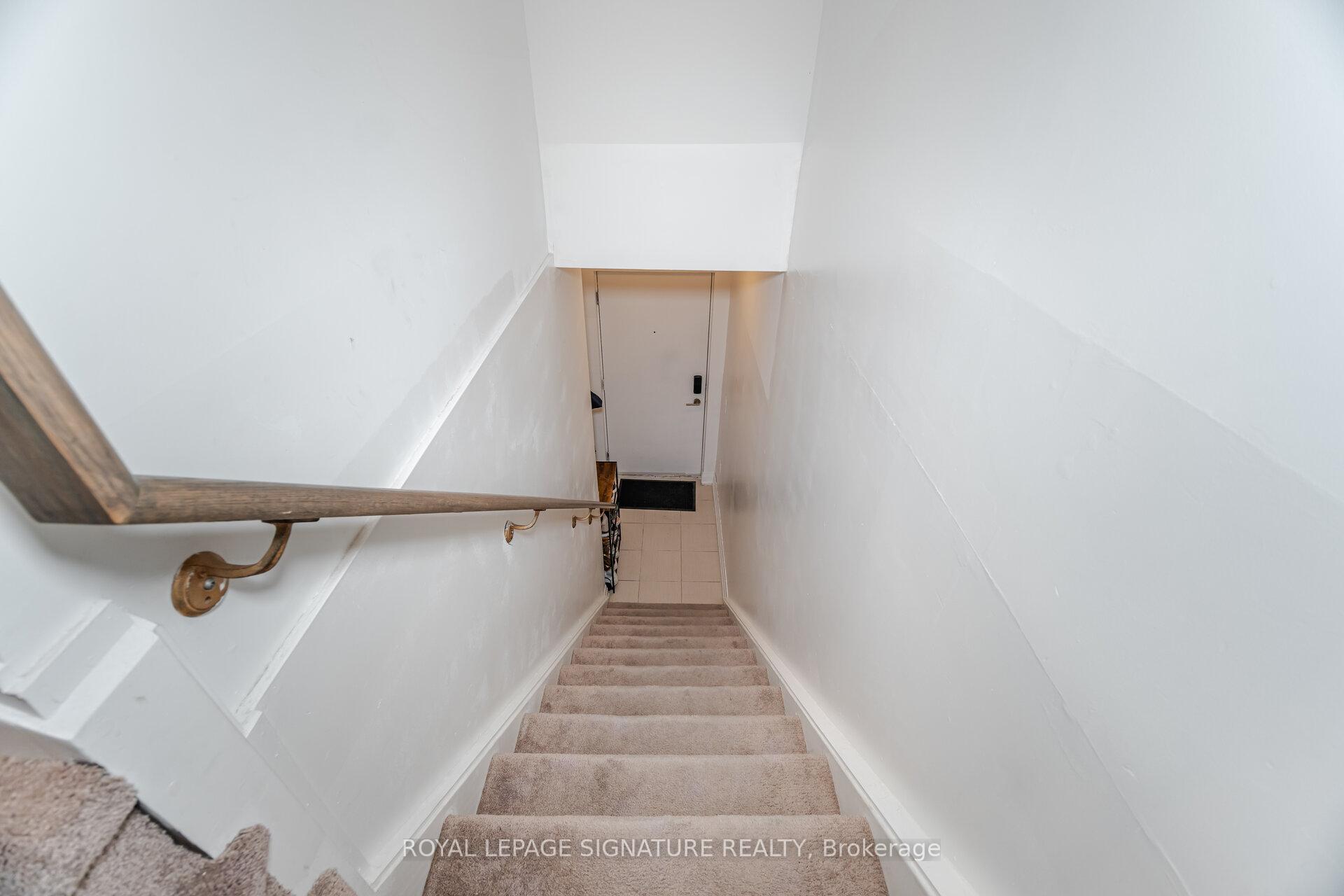 Photo 8 of Unit D-603, 5289 Highway 7, Vaughan, Vaughan Grove — HOMEH