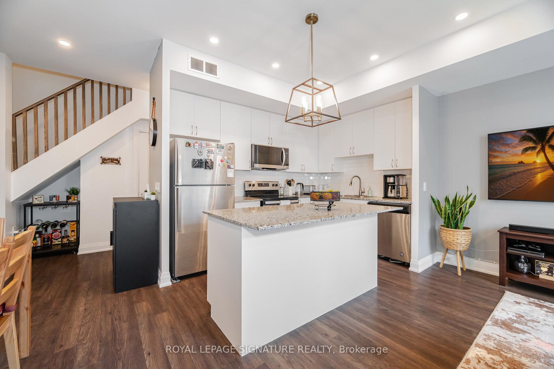 Photo 9 of Unit D-603, 5289 Highway 7, Vaughan, Vaughan Grove — HOMEH