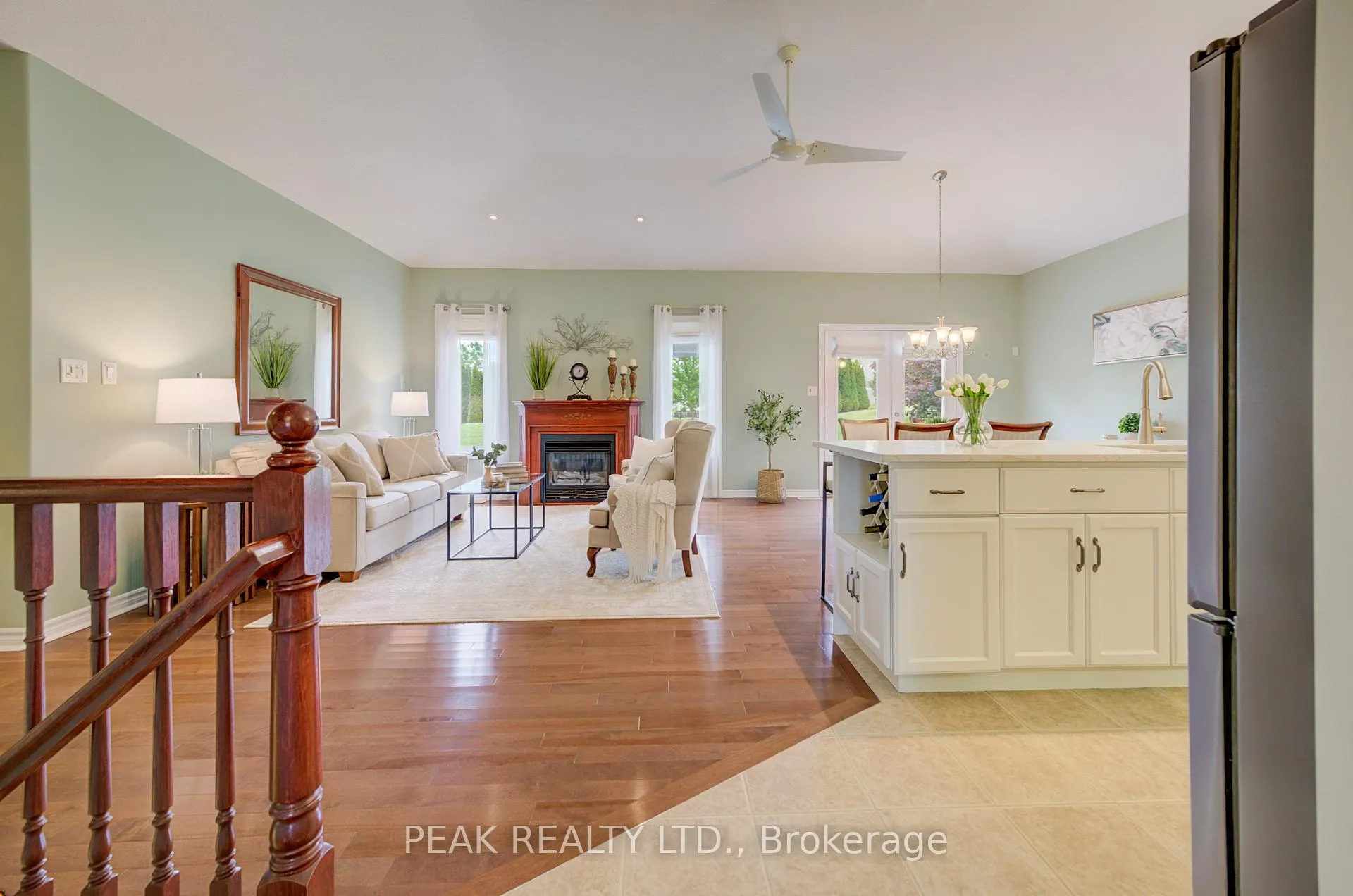Photo 4 of 148 Devonshire Drive, Wilmot, New Hamburg — HOMEH