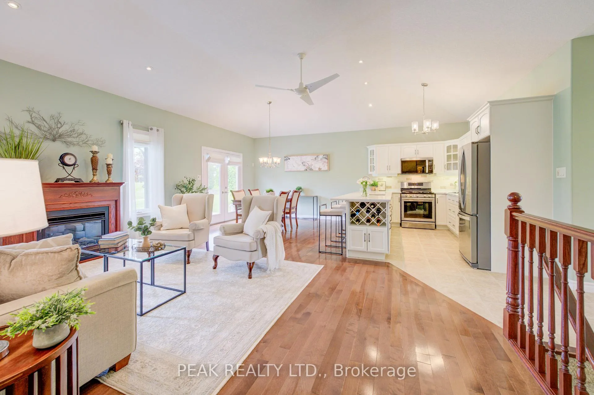 Photo 17 of 148 Devonshire Drive, Wilmot, New Hamburg — HOMEH