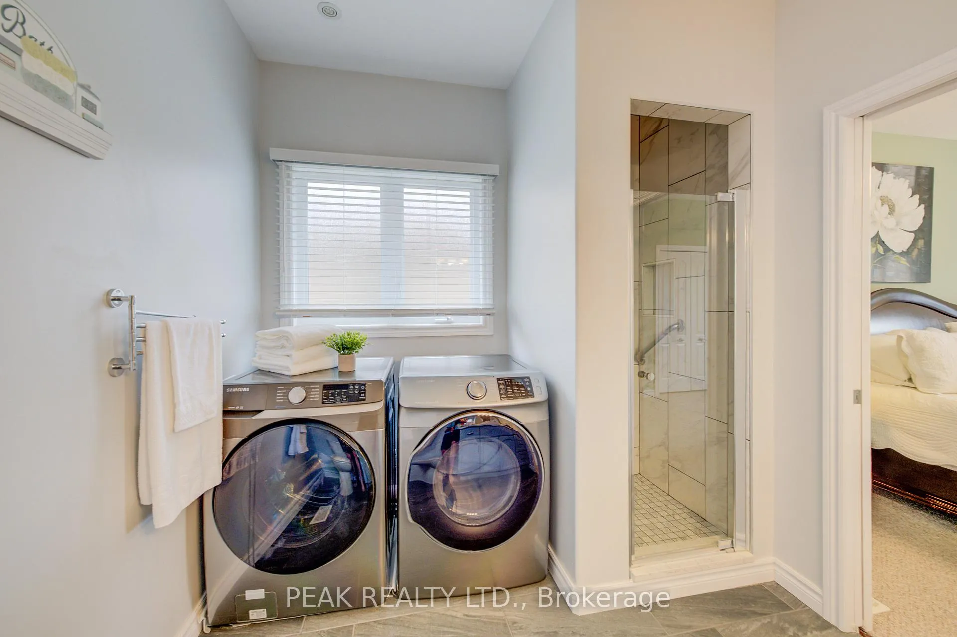 Photo 22 of 148 Devonshire Drive, Wilmot, New Hamburg — HOMEH