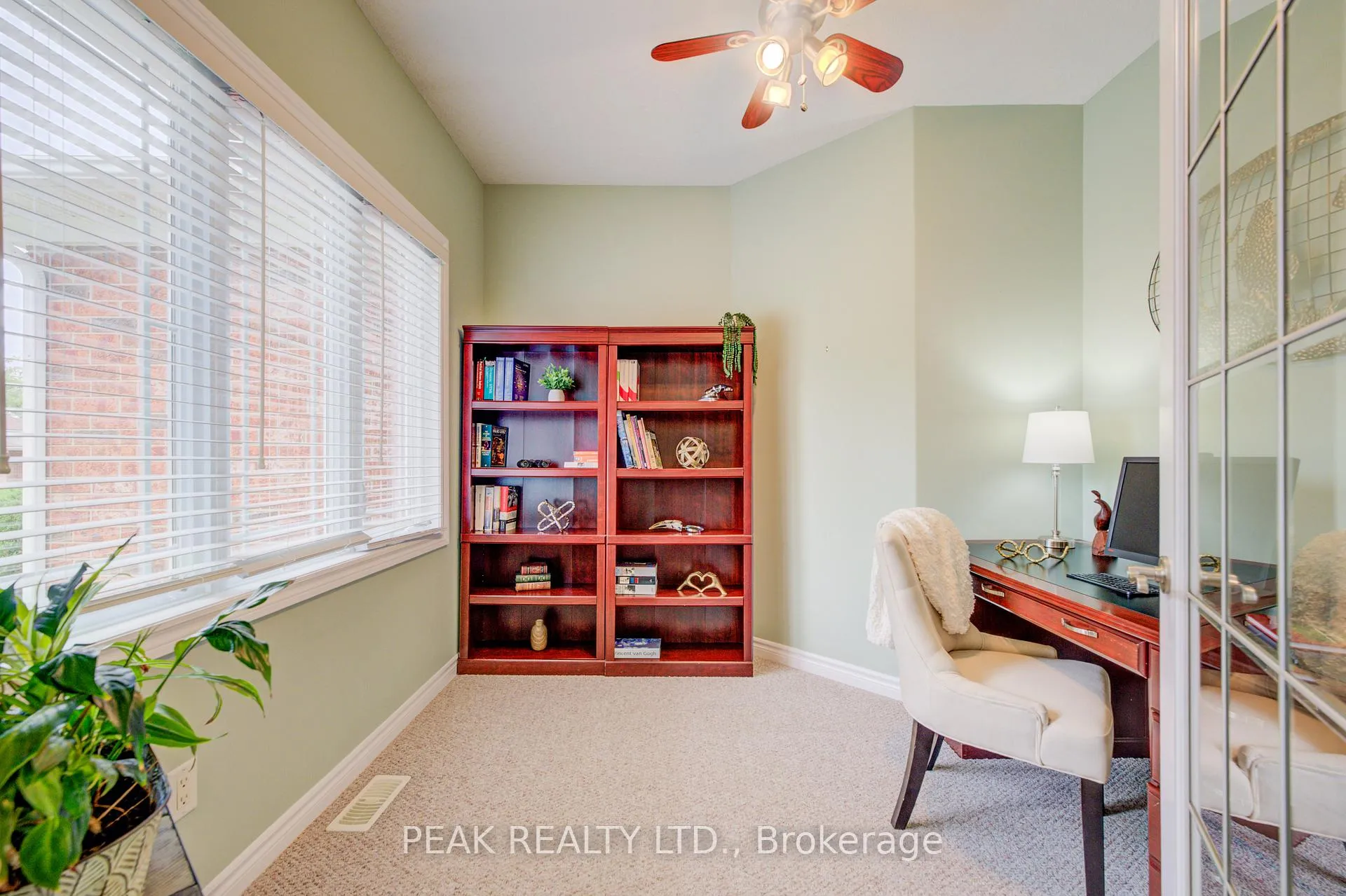 Photo 24 of 148 Devonshire Drive, Wilmot, New Hamburg — HOMEH
