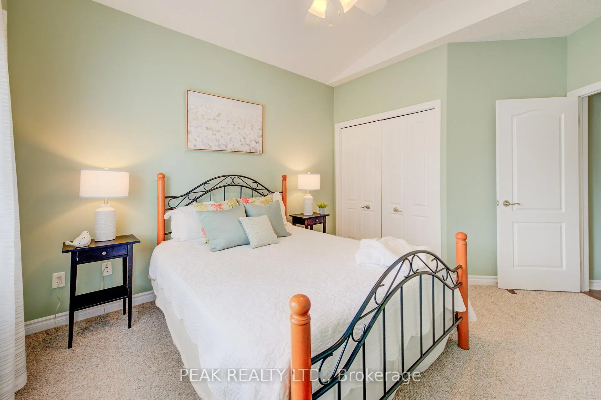 Photo 26 of 148 Devonshire Drive, Wilmot, New Hamburg — HOMEH