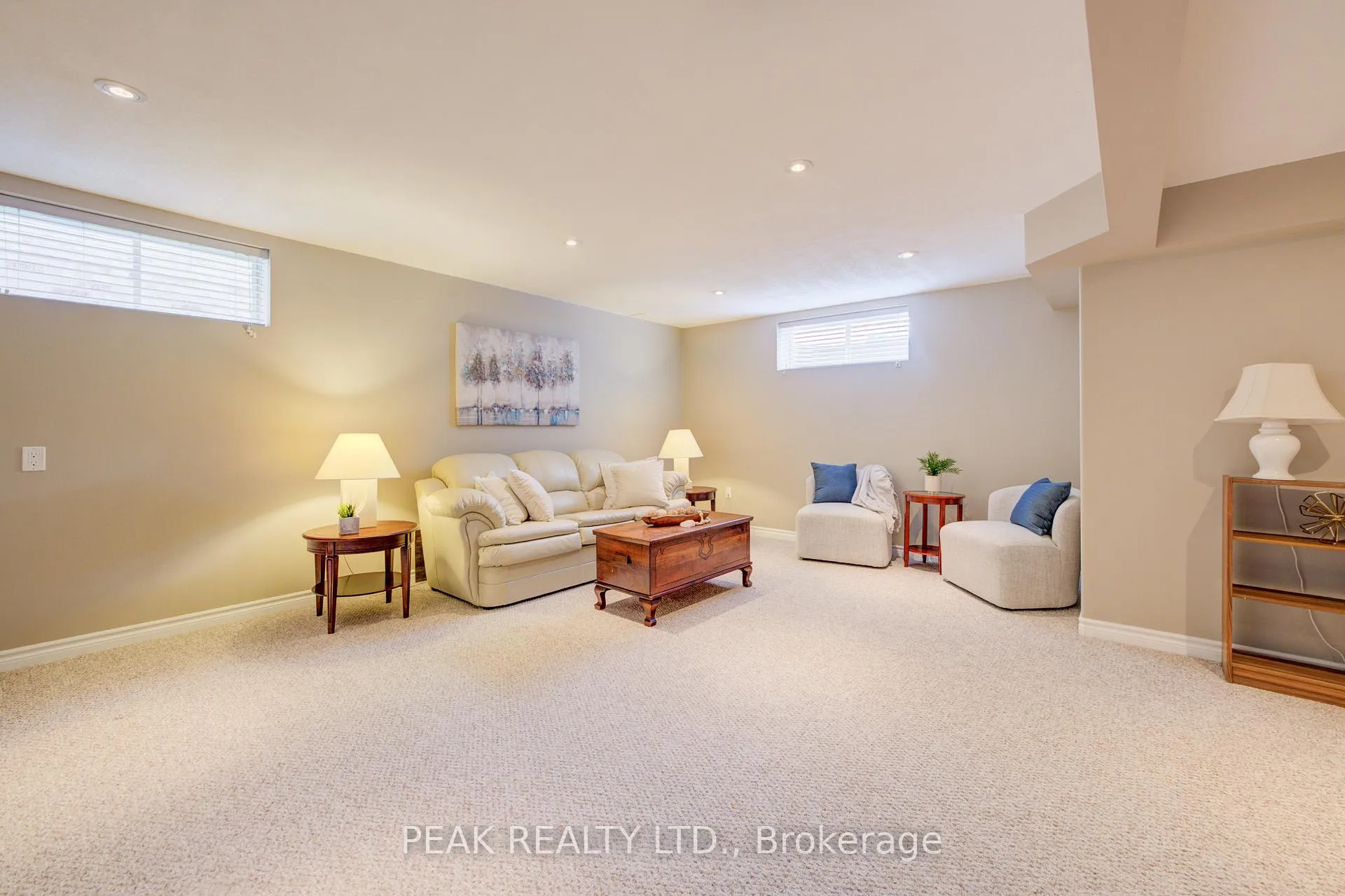 Photo 29 of 148 Devonshire Drive, Wilmot, New Hamburg — HOMEH