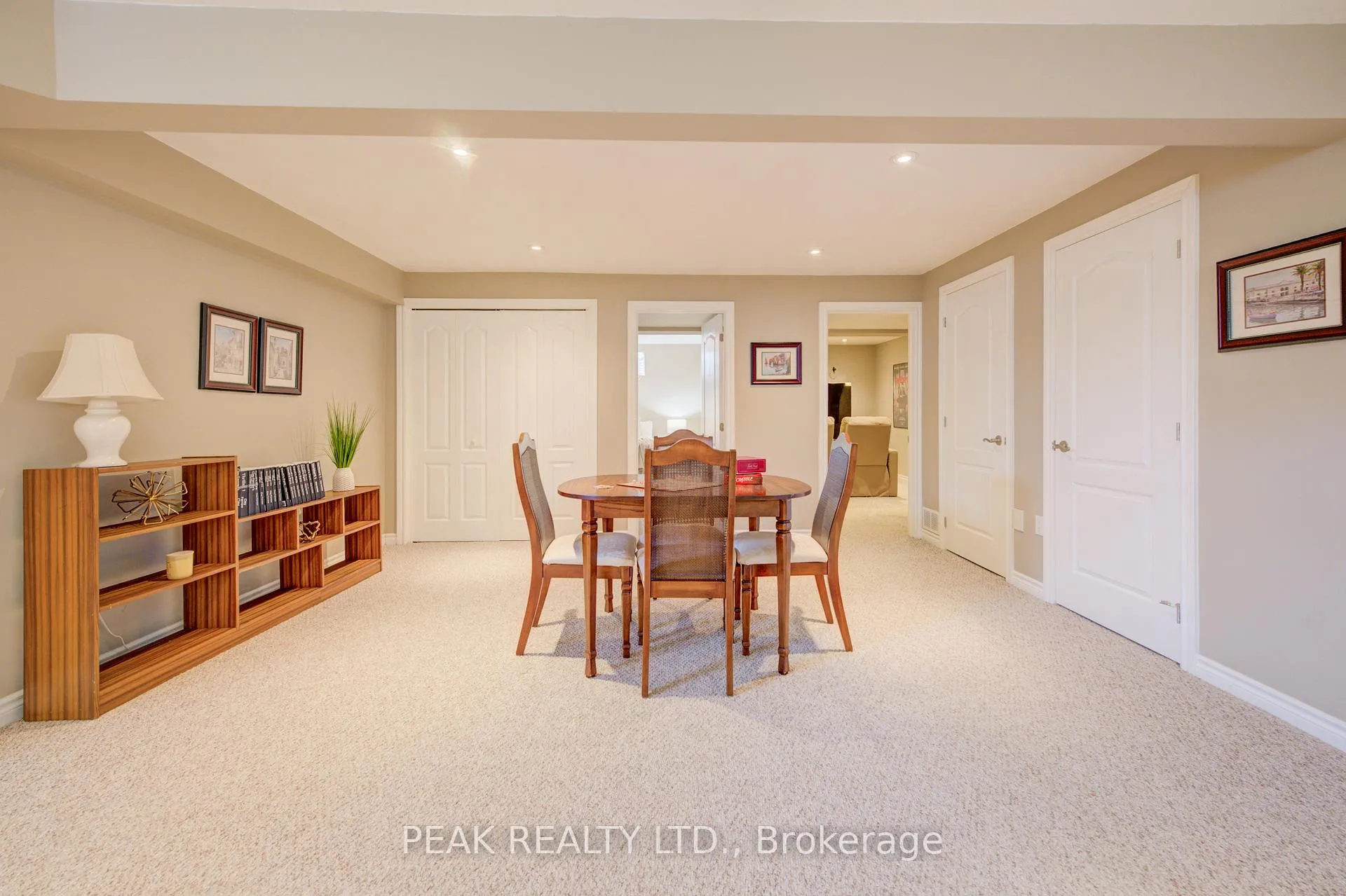 Photo 31 of 148 Devonshire Drive, Wilmot, New Hamburg — HOMEH