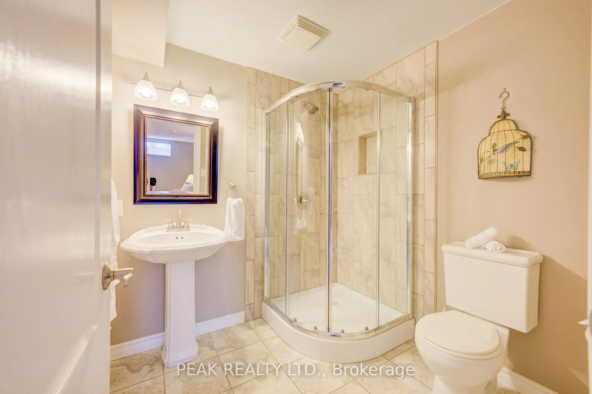Photo 34 of 148 Devonshire Drive, Wilmot, New Hamburg — HOMEH