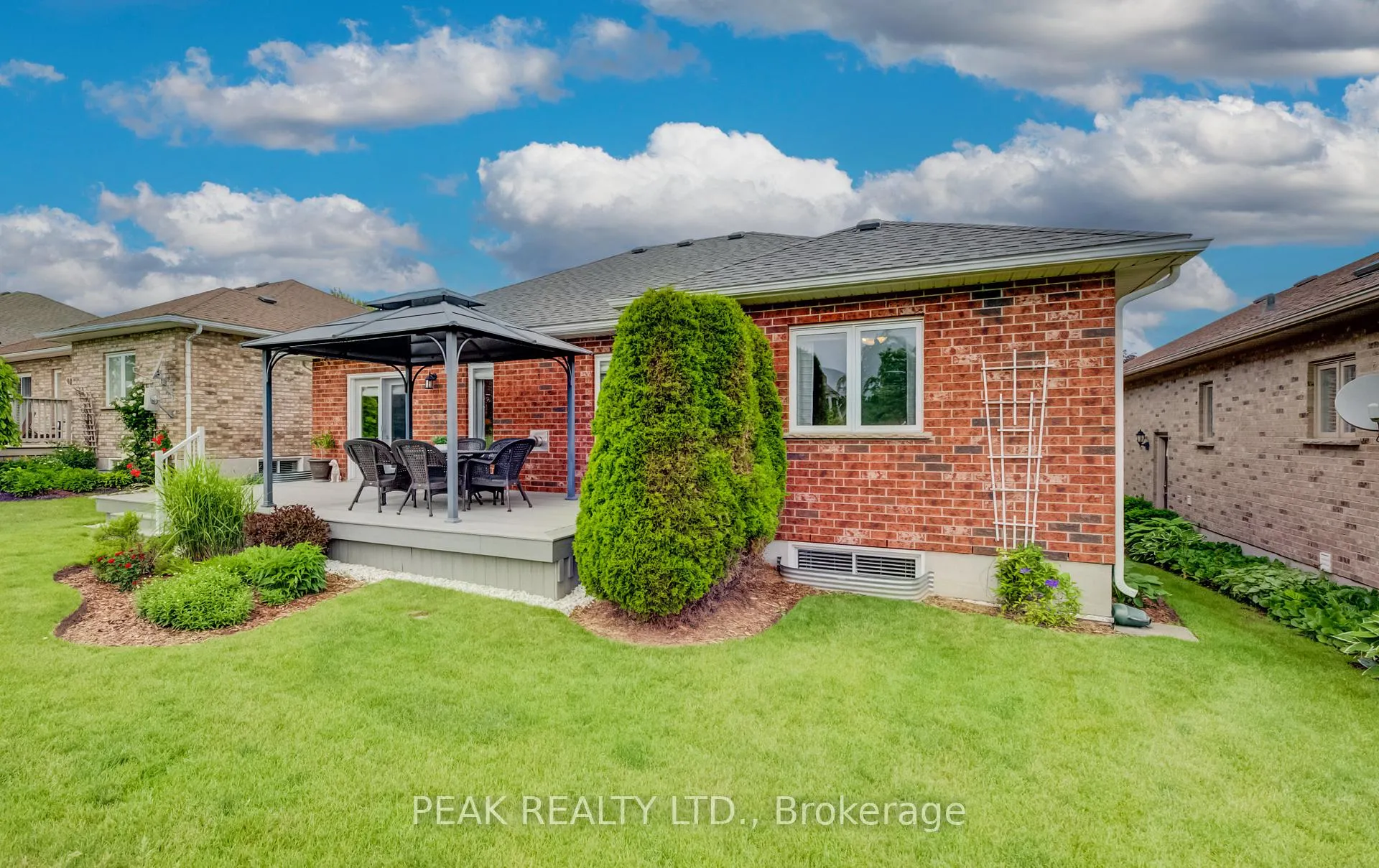 Photo 36 of 148 Devonshire Drive, Wilmot, New Hamburg — HOMEH