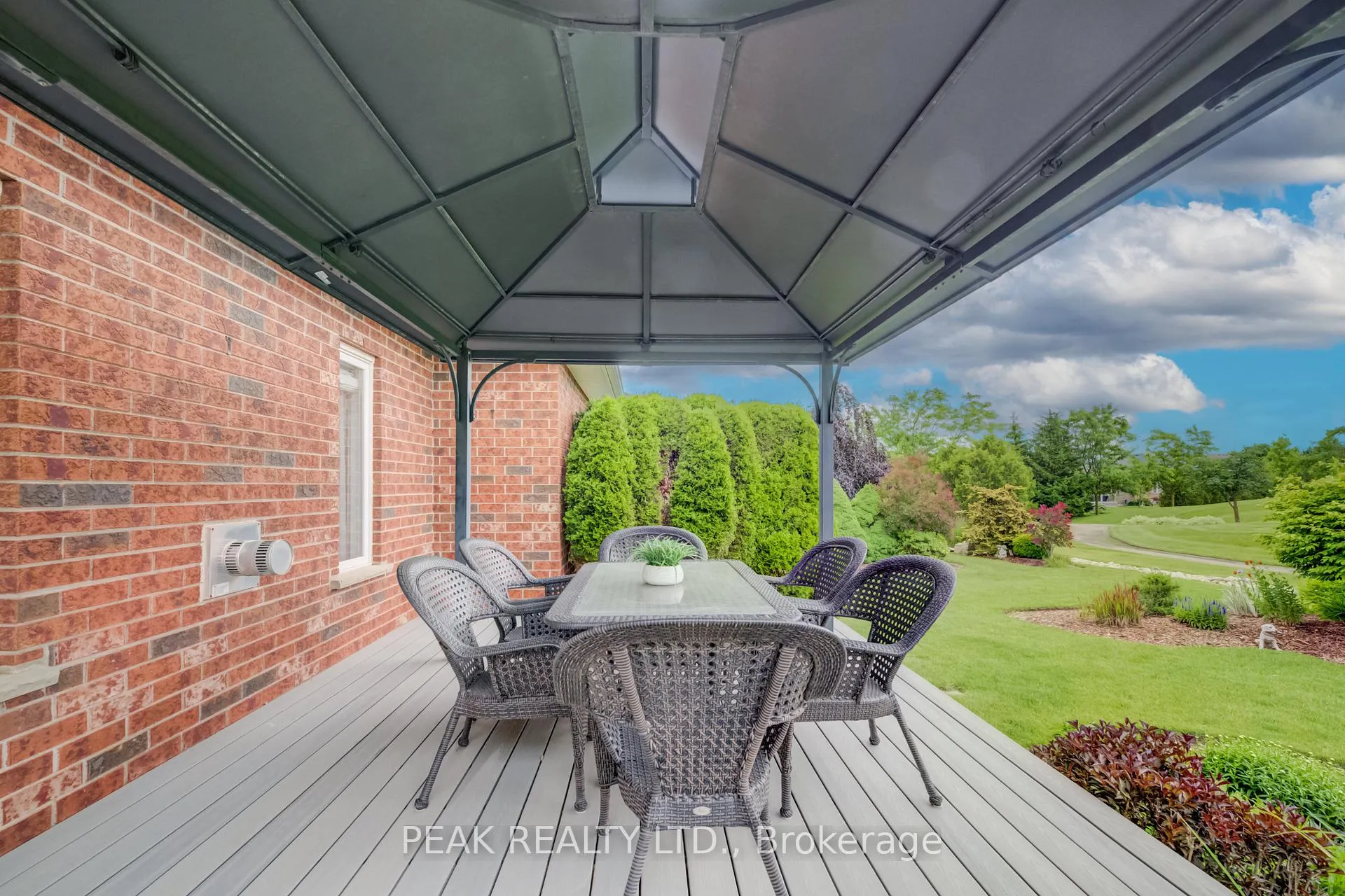 Photo 38 of 148 Devonshire Drive, Wilmot, New Hamburg — HOMEH