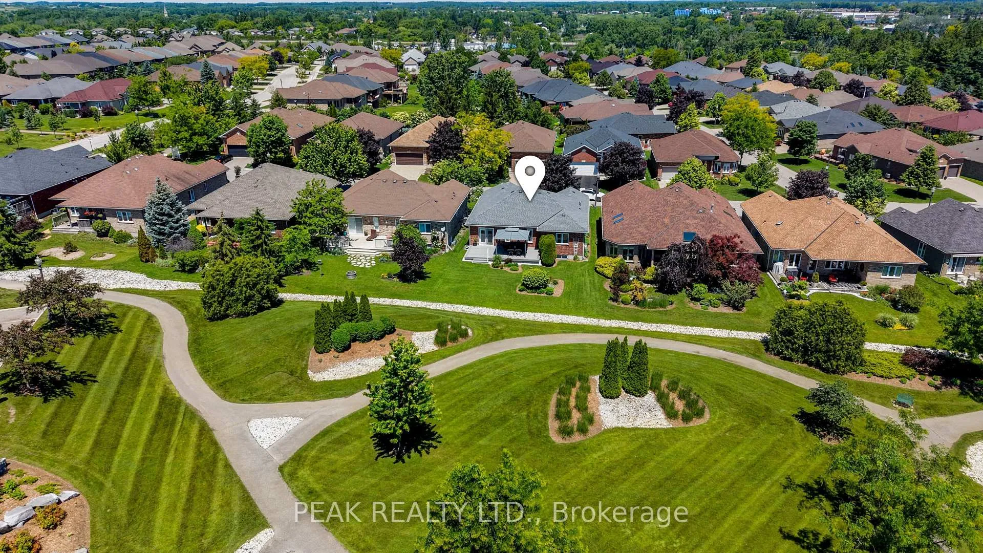 Photo 43 of 148 Devonshire Drive, Wilmot, New Hamburg — HOMEH