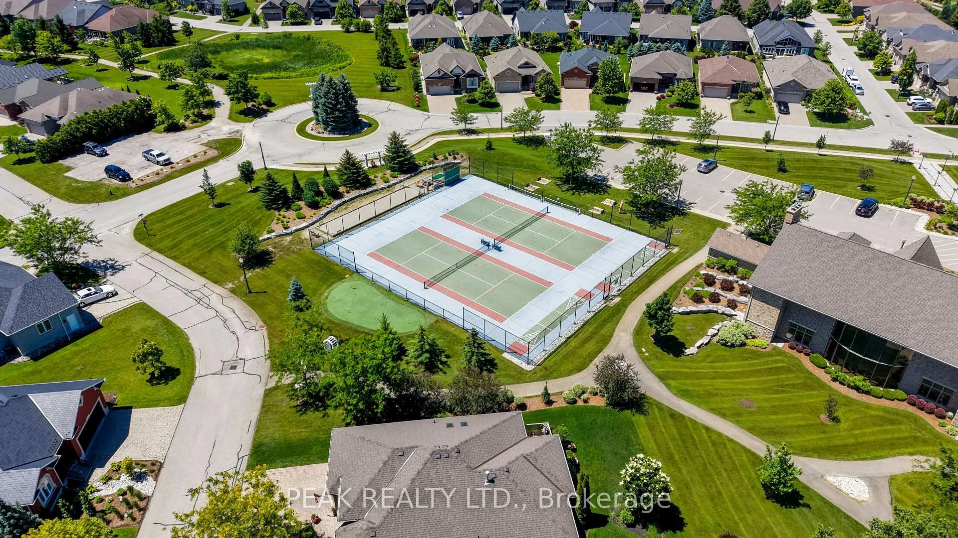 Photo 49 of 148 Devonshire Drive, Wilmot, New Hamburg — HOMEH