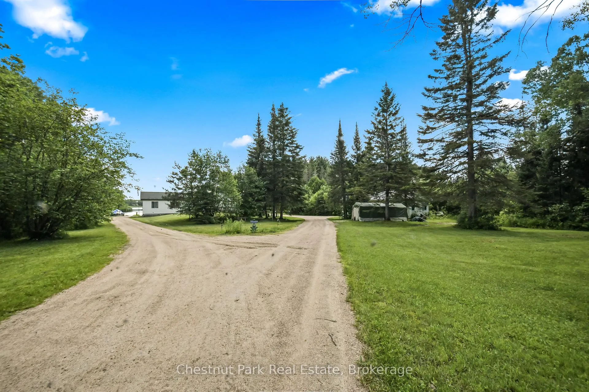 Photo 44 of 37 Rose Drive, Kearney — HOMEH