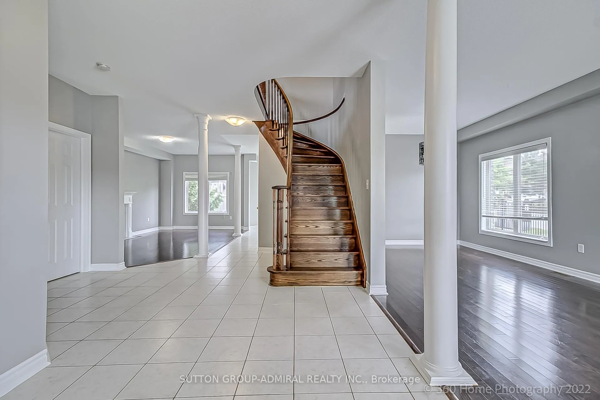 Photo 4 of 1294 Corm Street, Innisfil, Alcona — HOMEH