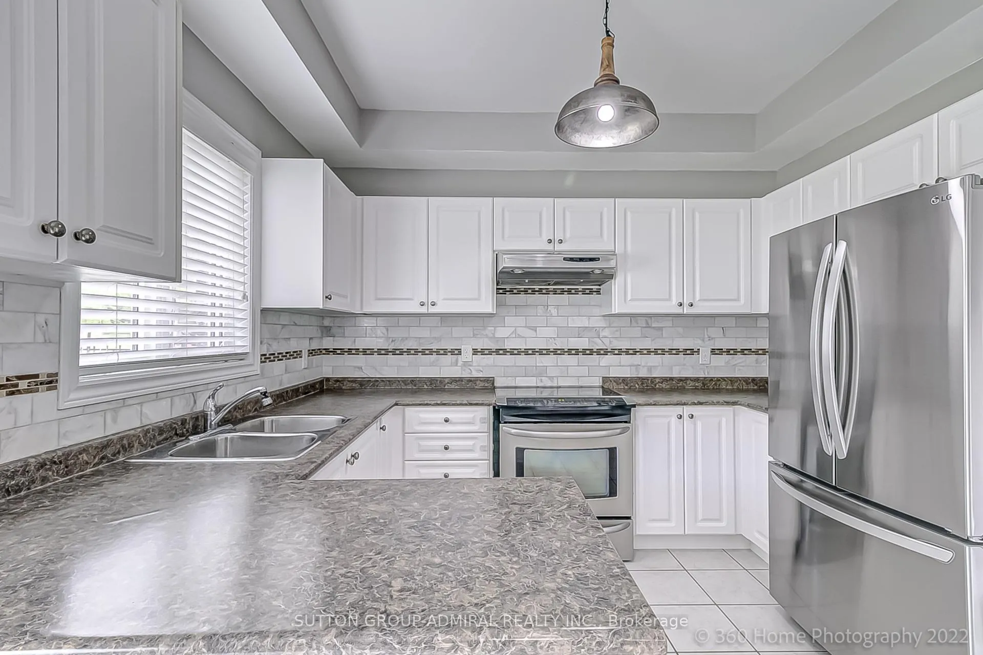 Photo 5 of 1294 Corm Street, Innisfil, Alcona — HOMEH