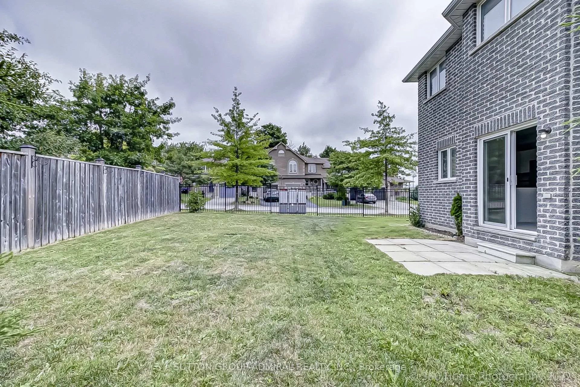 Photo 26 of 1294 Corm Street, Innisfil, Alcona — HOMEH