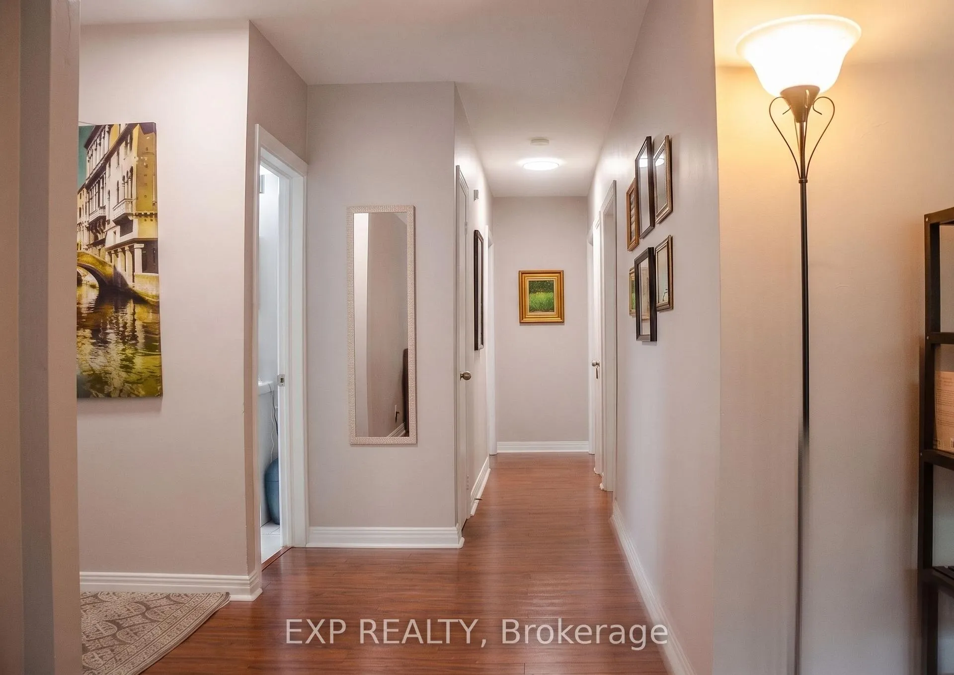 Photo 4 of 42 Lavergne Street, Ottawa, Vanier — HOMEH