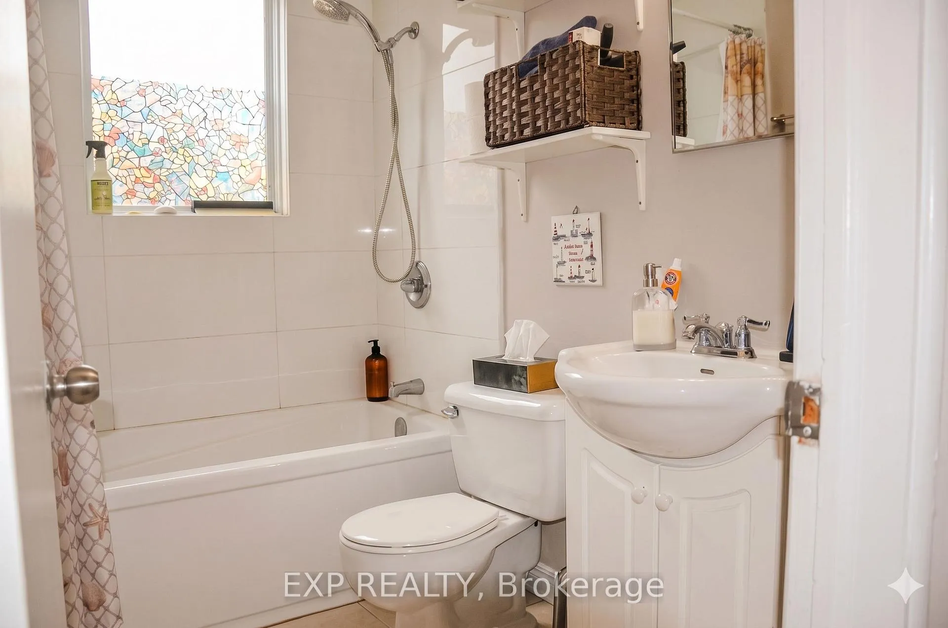 Photo 15 of 42 Lavergne Street, Ottawa, Vanier — HOMEH