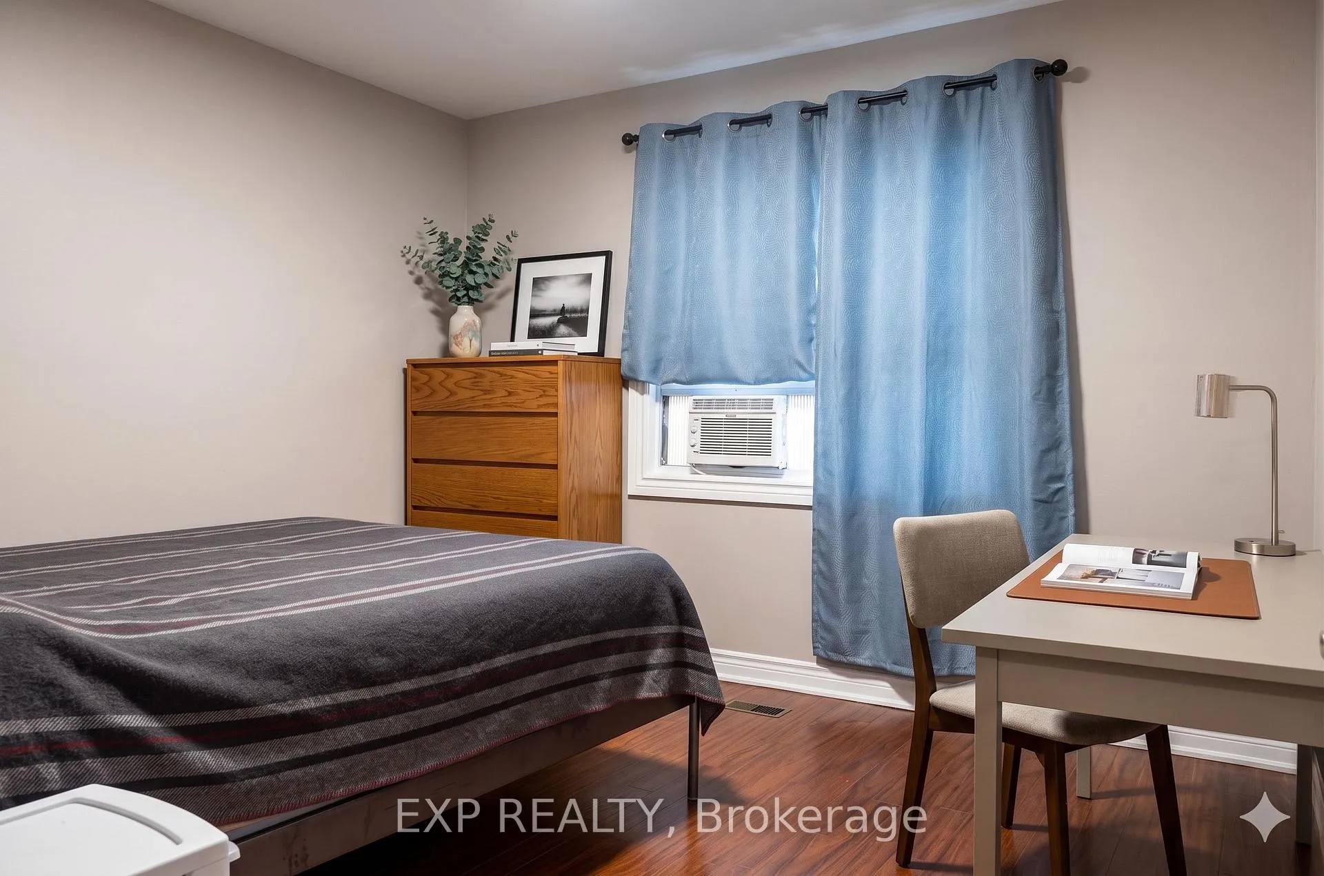 Photo 17 of 42 Lavergne Street, Ottawa, Vanier — HOMEH