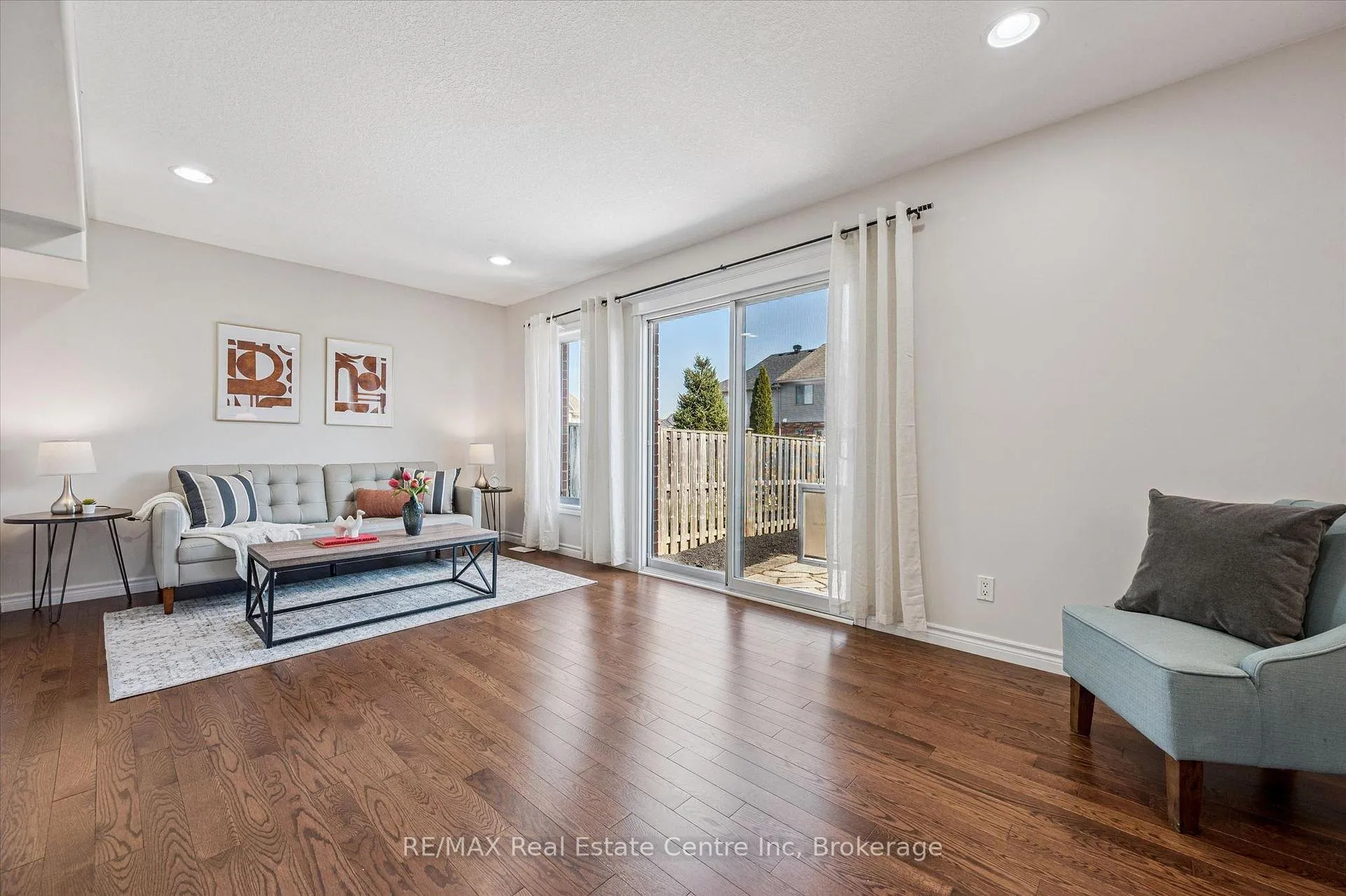Photo 6 of 93 Washburn Drive, Guelph, Grange Road — HOMEH