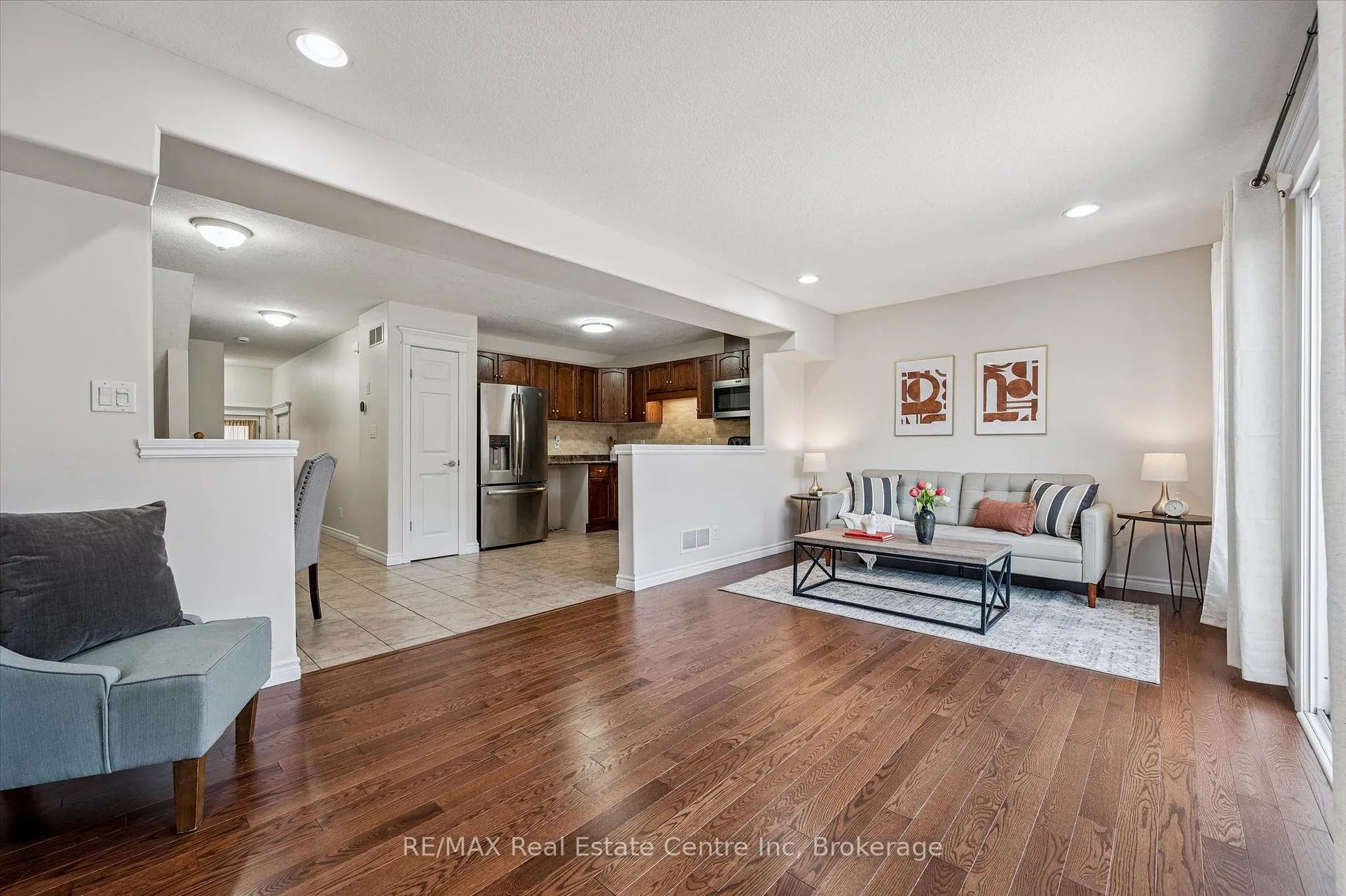 Photo 7 of 93 Washburn Drive, Guelph, Grange Road — HOMEH