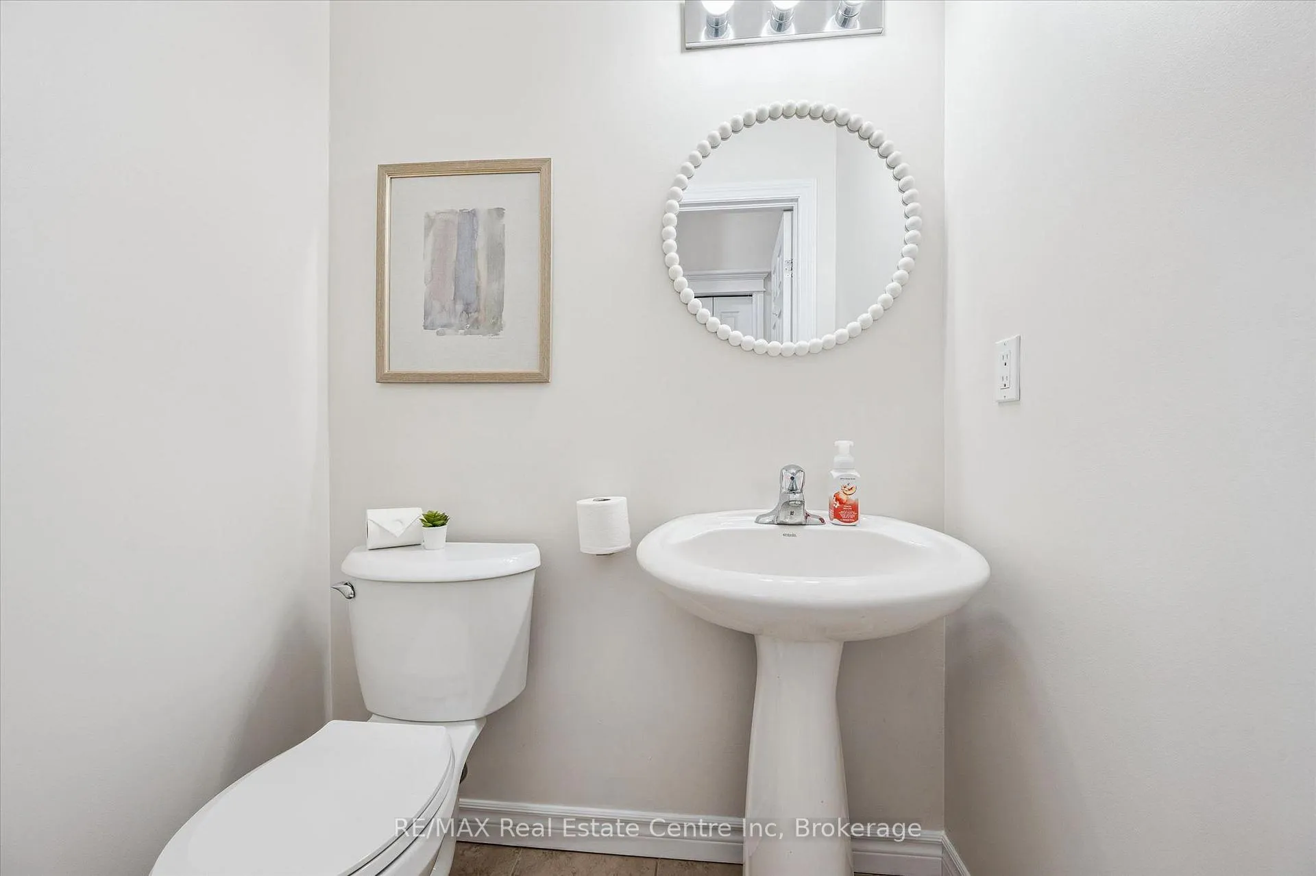 Photo 10 of 93 Washburn Drive, Guelph, Grange Road — HOMEH