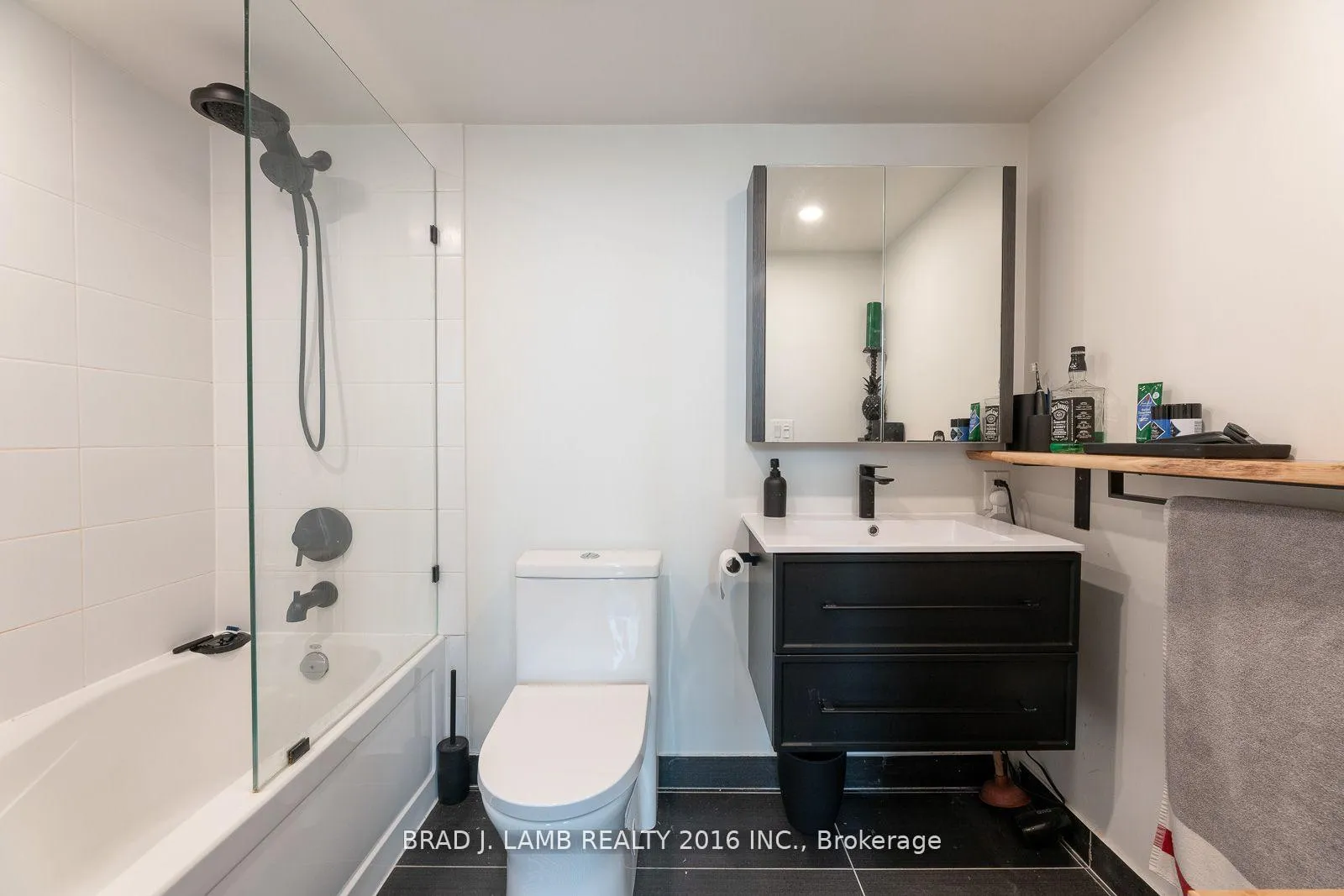 Photo 10 of Unit 417, 320 Richmond Street E, Toronto, Moss Park — HOMEH