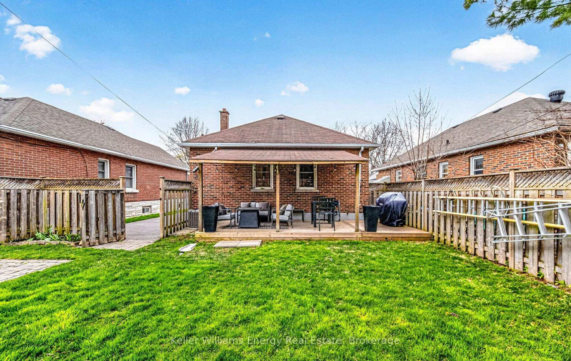 Photo 7 of 348 Bruce Street, Oshawa, Central — HOMEH
