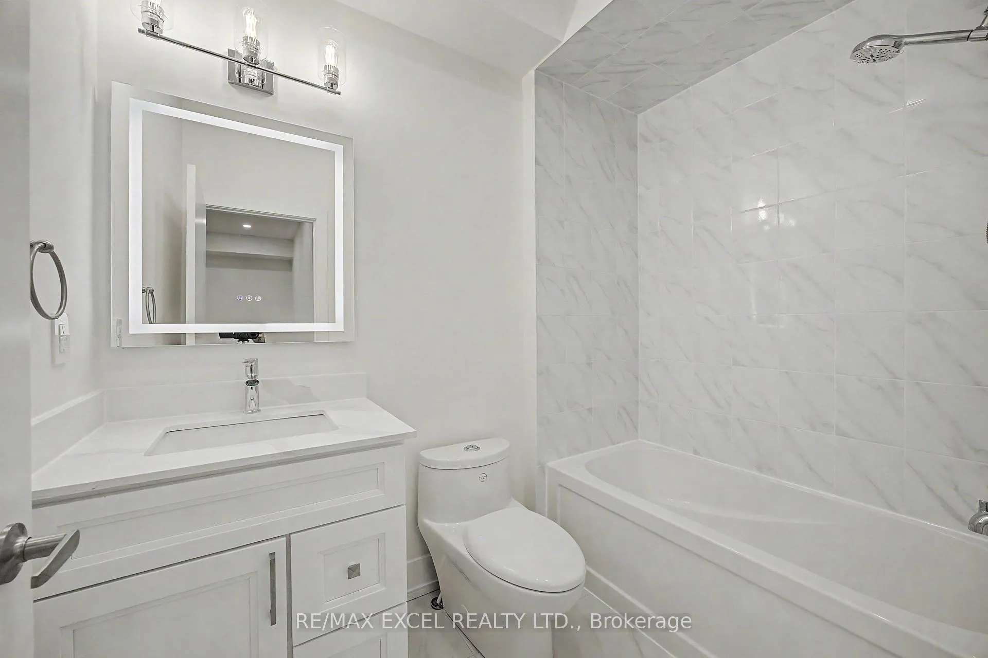 Photo 19 of 132 Elyse Court, Aurora, Bayview Northeast — HOMEH