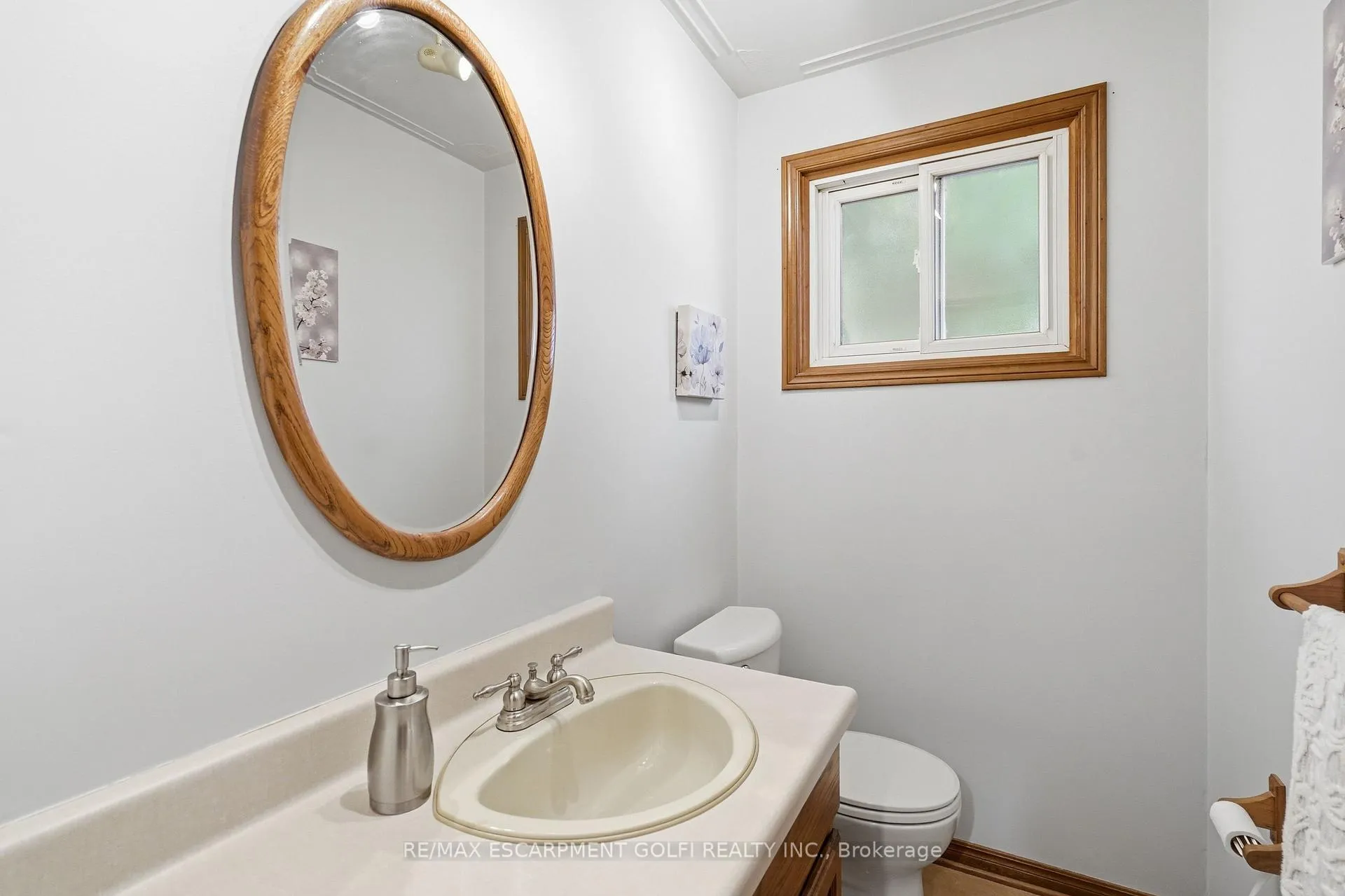 Photo 9 of 615 Broad Street E, Haldimand, Dunnville — HOMEH