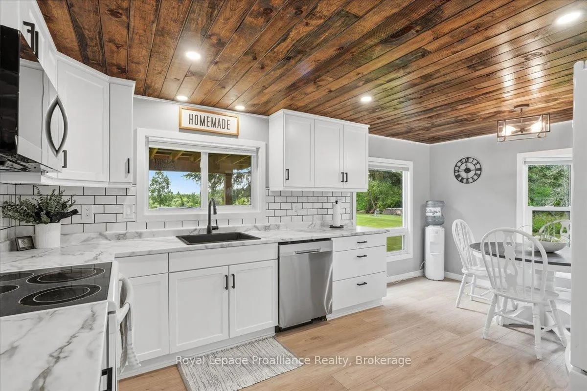Photo 3 of 596 Courneya Road, Tweed, Hungerford (Twp) — HOMEH