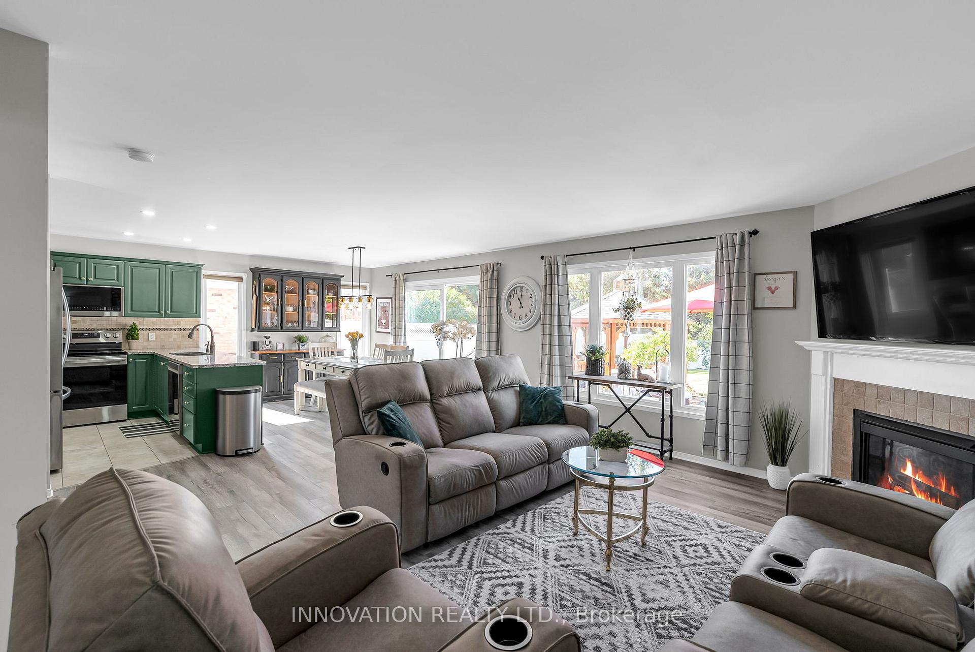 Photo 4 of 2032 Concorde Avenue, Cornwall — HOMEH