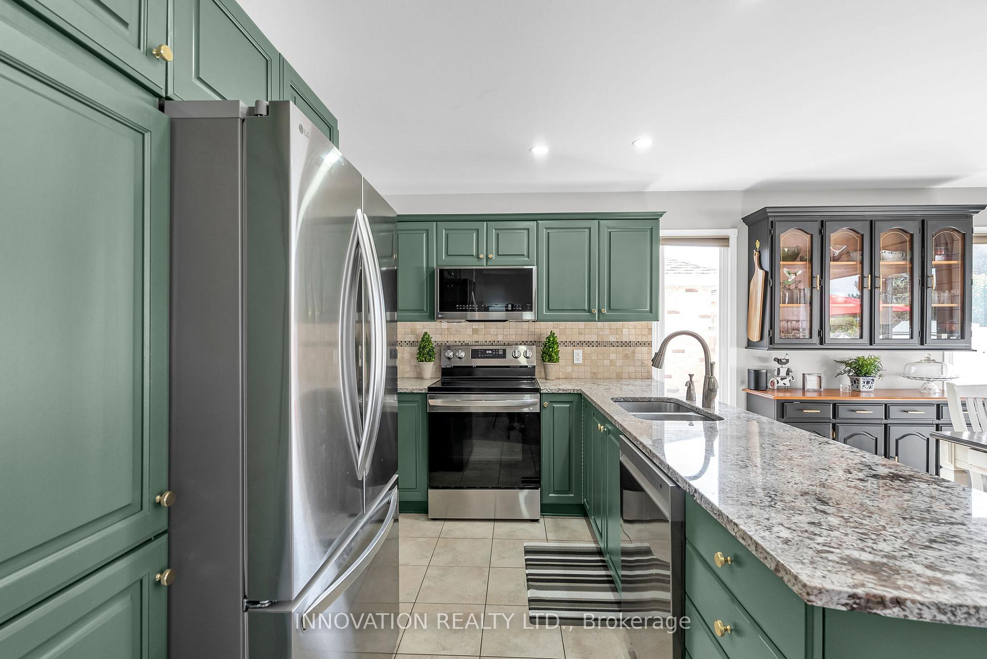 Photo 12 of 2032 Concorde Avenue, Cornwall — HOMEH