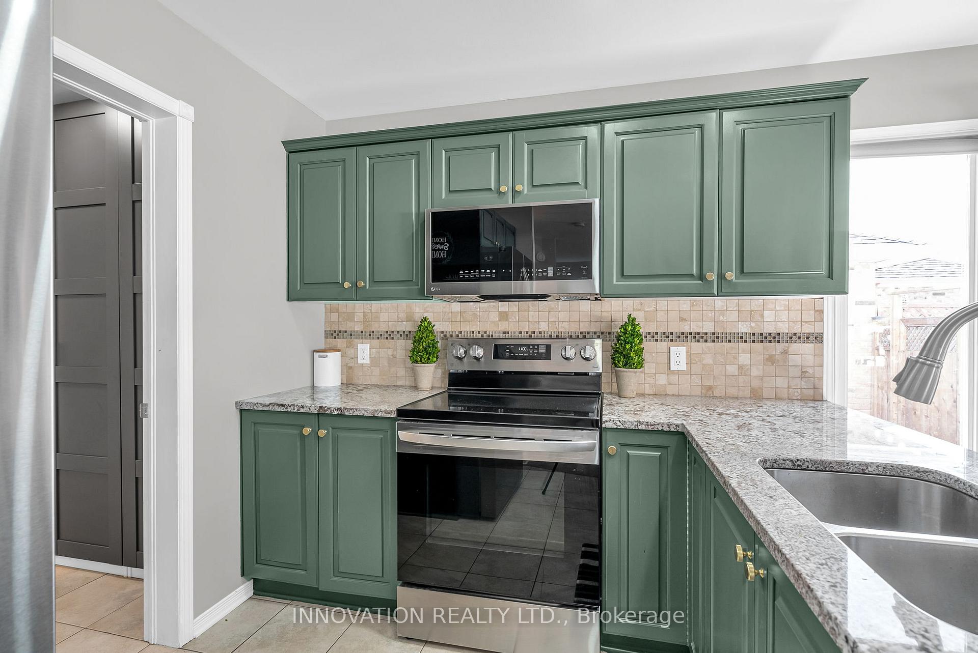 Photo 13 of 2032 Concorde Avenue, Cornwall — HOMEH