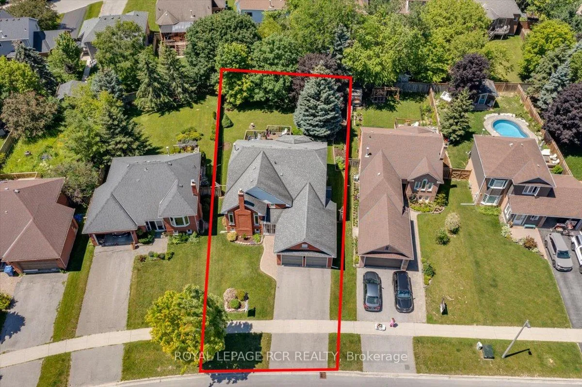 Photo 2 of 104 Carrick Avenue, Georgina, Keswick North — HOMEH