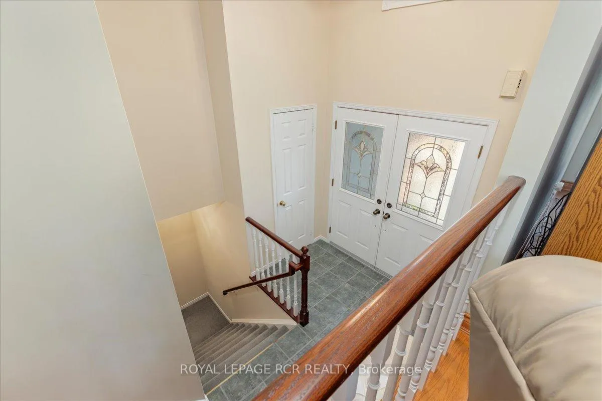 Photo 4 of 104 Carrick Avenue, Georgina, Keswick North — HOMEH