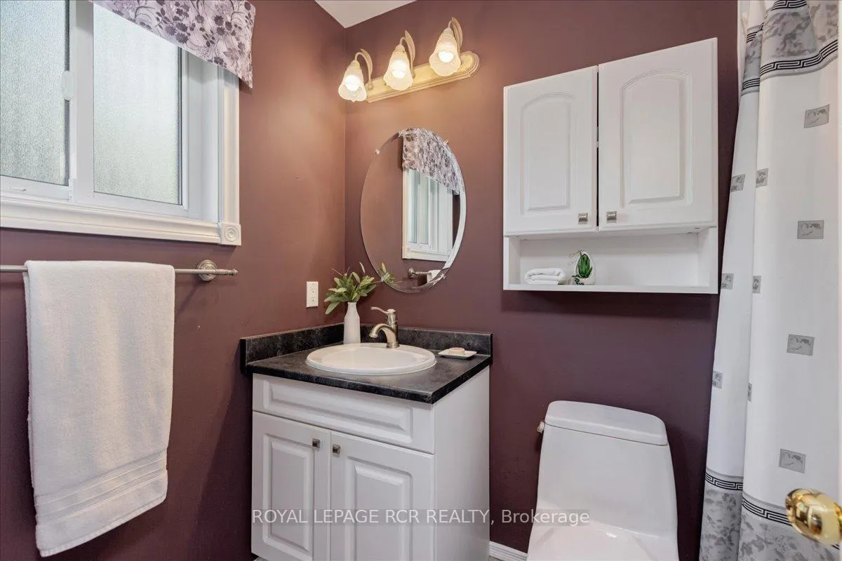 Photo 15 of 104 Carrick Avenue, Georgina, Keswick North — HOMEH