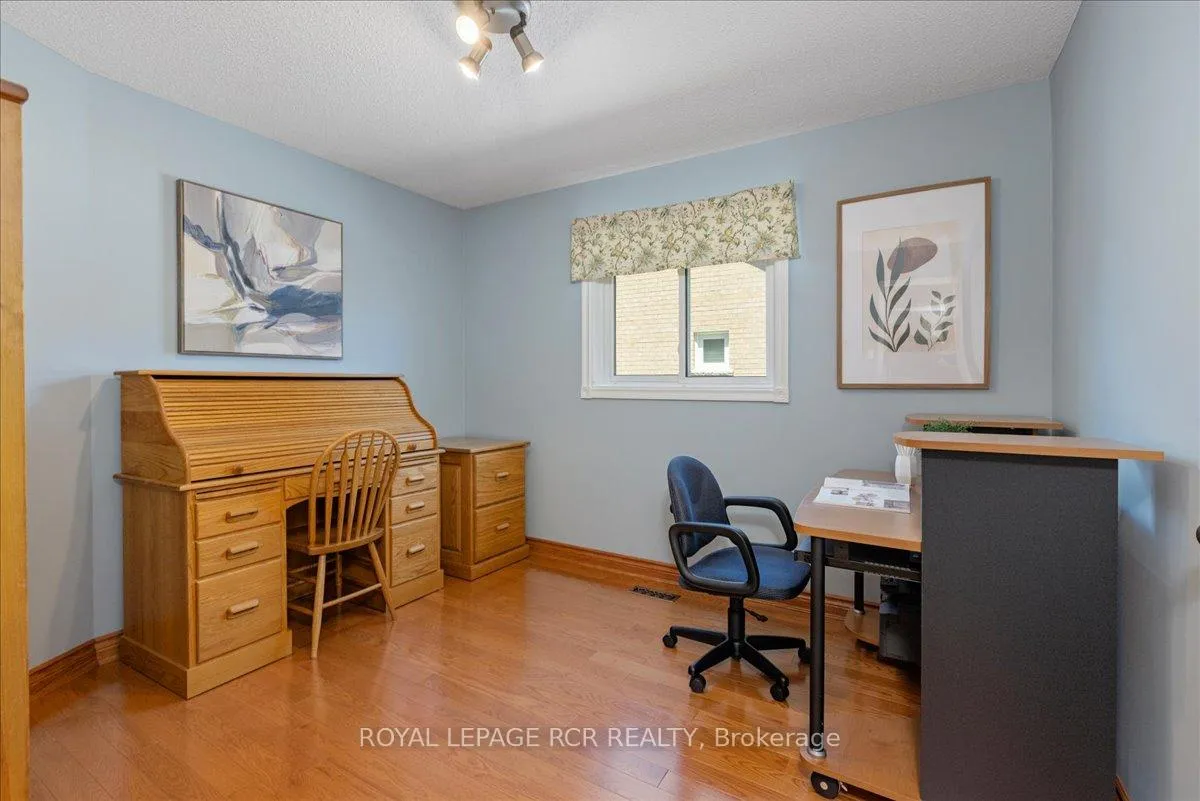 Photo 18 of 104 Carrick Avenue, Georgina, Keswick North — HOMEH