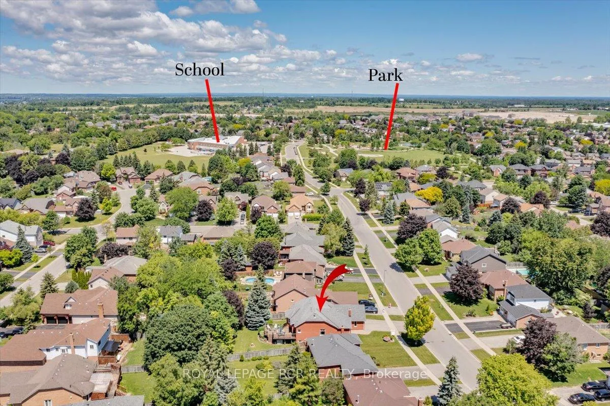 Photo 33 of 104 Carrick Avenue, Georgina, Keswick North — HOMEH