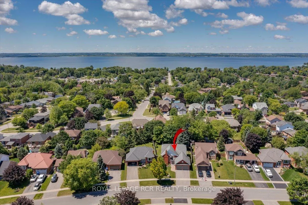 Photo 36 of 104 Carrick Avenue, Georgina, Keswick North — HOMEH