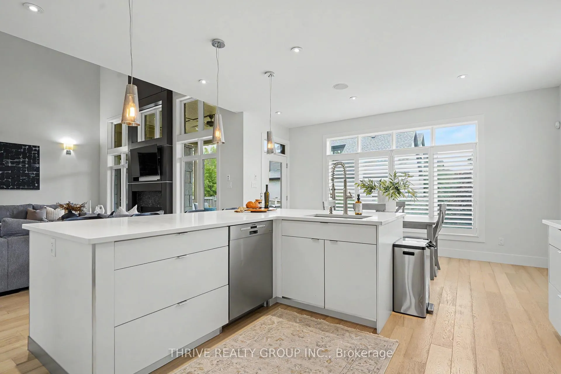 Photo 14 of 6537 Old Garrison Boulevard, London, South V — HOMEH
