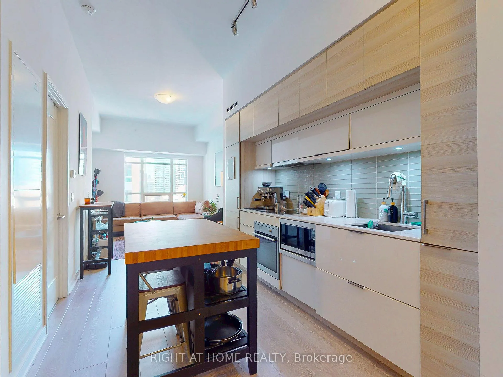Photo 2 of Unit 1904, 88 Scott Street, Toronto, Church-Yonge Corridor — HOMEH